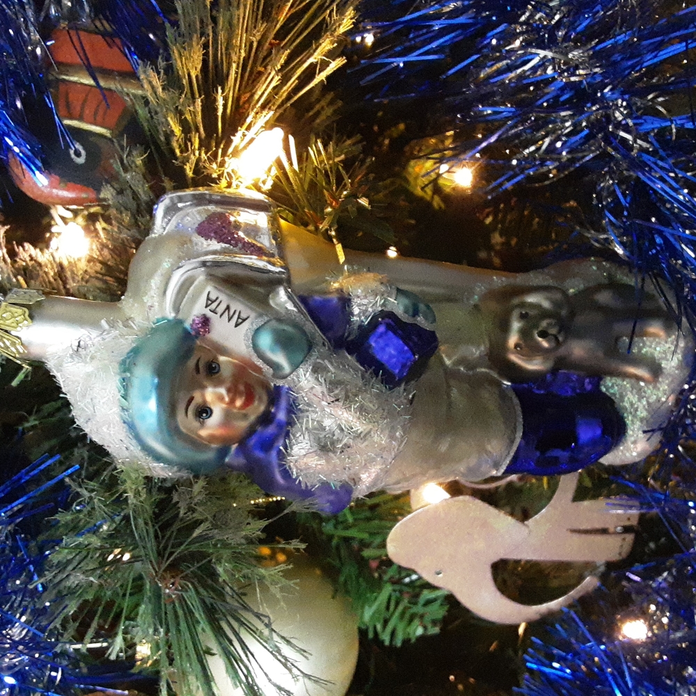 Vintage brn Glass Ornament